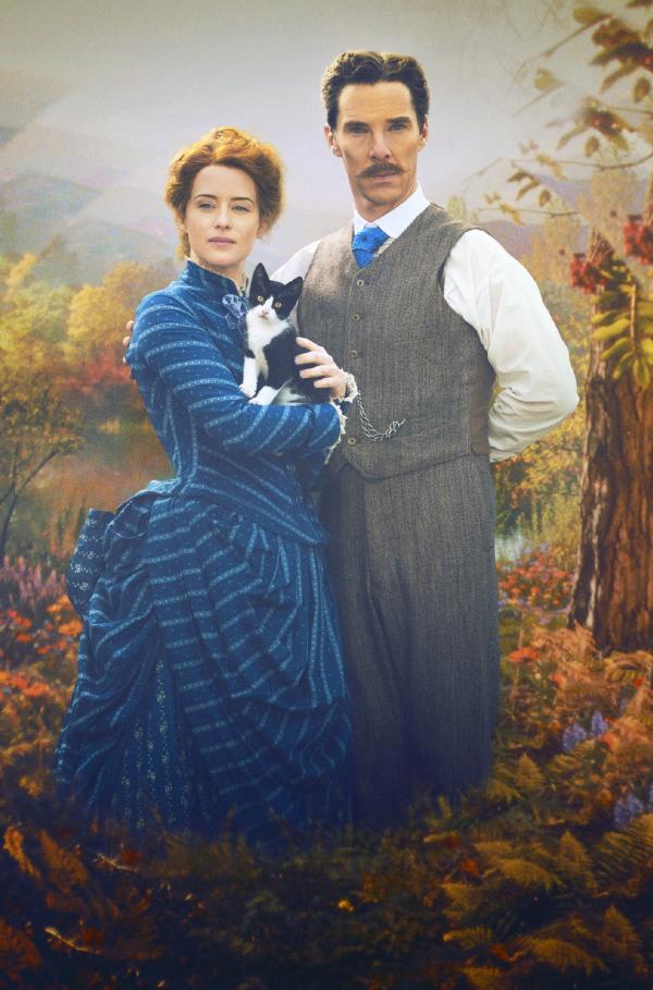 Bild 1 von 3: Louis Wain (Benedict Cumberbatch) und Emily (Claire Foy) mit ihrem Kater namens Peter