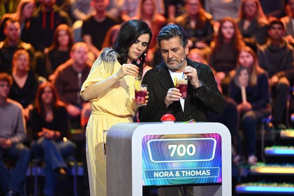Bild 1 von 9: Nora Tschirner (l.); Thomas Anders (r.)
