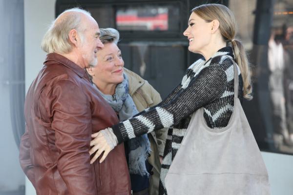 Bild 1 von 22: (4. Staffel) - In \