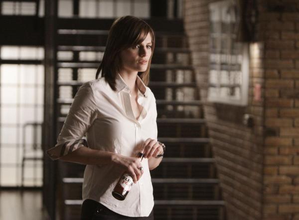 Bild 1 von 41: Castle lädt Beckett (Stana Katic) ein, ein gemeinsames Wochenende in den Hamptons zu verbringen. Was wird sie tun?