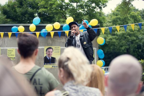 Bild 1 von 10: Sol (Eko Fresh) hat seine Meinung geändert.