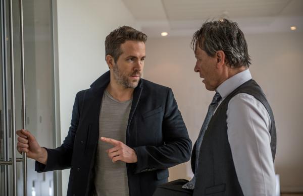 Bild 1 von 7: Ryan Reynolds as \