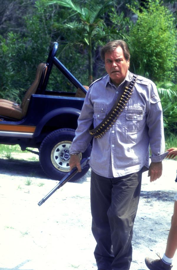 Bild 1 von 11: Rasend vor Eifersucht geht Jonathan (Robert Wagner, l.) auf seinen Rivalen Elliott los. Will er ihn erschießen?