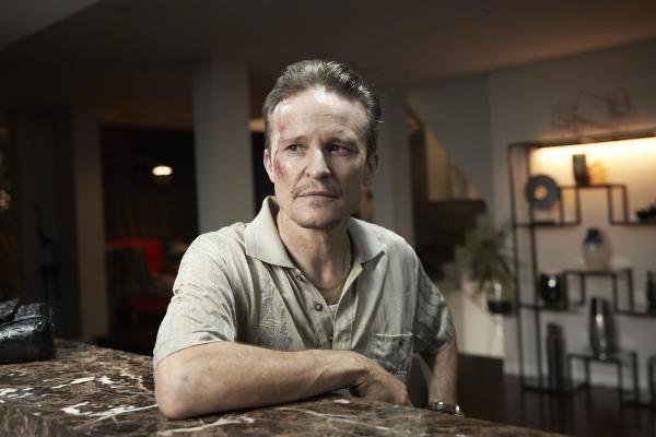 Bild 1 von 7: Freddy (Damon Herriman)