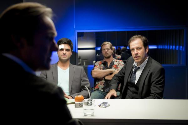 Bild 1 von 29: Trio infernale (v.l.n.r.: Maximilian Grill, Henning Baum, Helmfried von Lüttichau): Das korrupte Stadtratsmitglied Günther Glaser (Helmut Zierl, l.) kann nicht länger auf Schonung hoffen ...