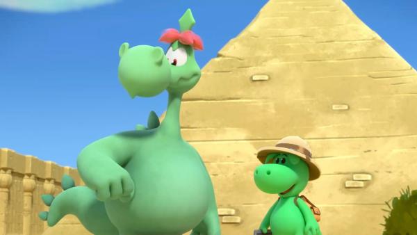 Bild 1 von 3: Jetzt müssen Grisu und sein Vater Fumé nur noch den Eingang zur Pyramide finden.