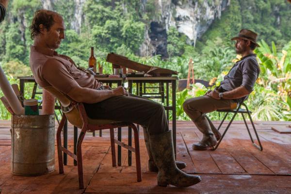 Bild 1 von 10: Kenny Wells (Matthew McConaughey, l.); Michael Acosta (Edgar Ramirez, r.)
