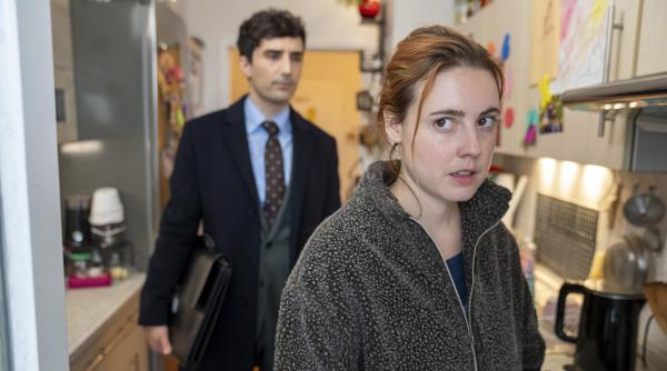 Bild 1 von 28: Cem Oktay (Emre Aksizoglu) vertritt die Aktivistin Alina Weber (Meriel Hinsching).