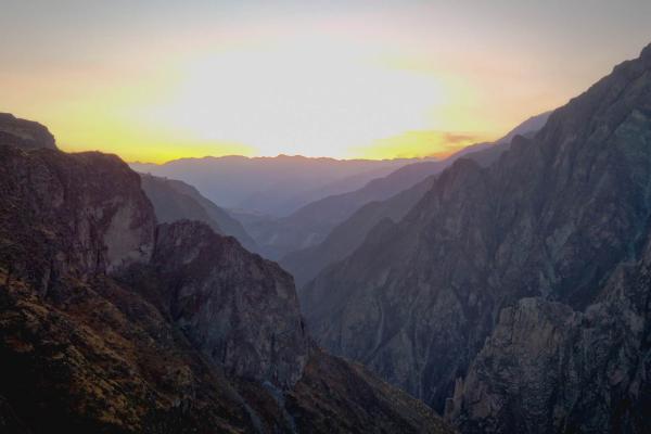 Bild 1 von 5: Der Colca Canyon Perus ist eine der tiefsten Schluchten der Welt, doppelt so tief wie der Grand Canyon.