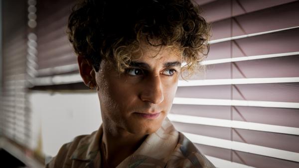 Bild 1 von 7: Adnan Musa (Rauand Taleb) sorgt sich um Doro, hoffentlich geht der Fall gut aus.