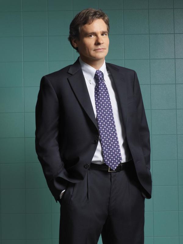 Bild 1 von 17: (3. Staffel) - James Wilson (Robert Sean Leonard) ist Leiter der Onkologie. Außerdem ist der der beste Freund von Dr. House und der Einzige, der mit seiner Art fast immer zurechtkommt.