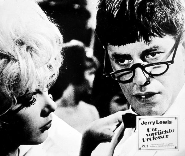 Bild 1 von 22: Im Bild: Stella Stevens, Jerry Lewis.