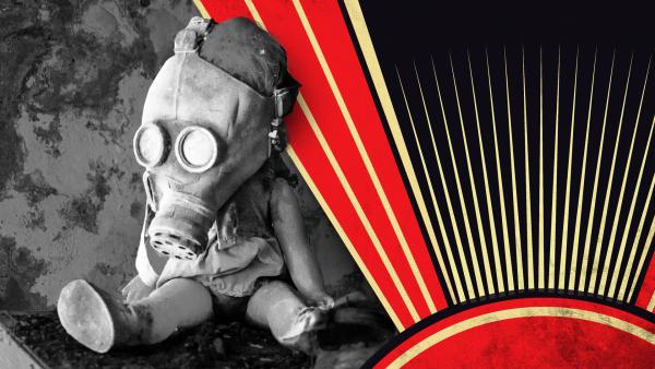 Bild 1 von 6: Im Sommer 1986 dürfen die Bewohner der Atomstadt Prypjat noch einmal für wenige Stunden zurück in ihre Wohnungen, um wichtigste Habseligkeiten herauszuholen. Die Behörden verbieten aufgrund der hohen Strahlenbelastung, Kinderspielzeug mitzunehmen.