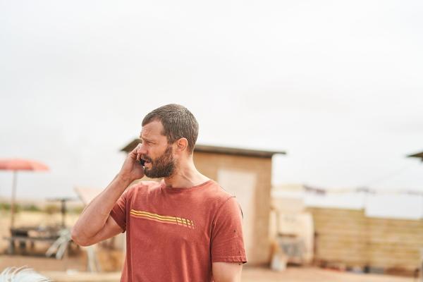 Bild 1 von 7: Elliot (Jamie Dornan)