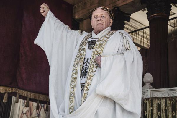 Bild 1 von 13: Vespasian (Anthony Hopkins)