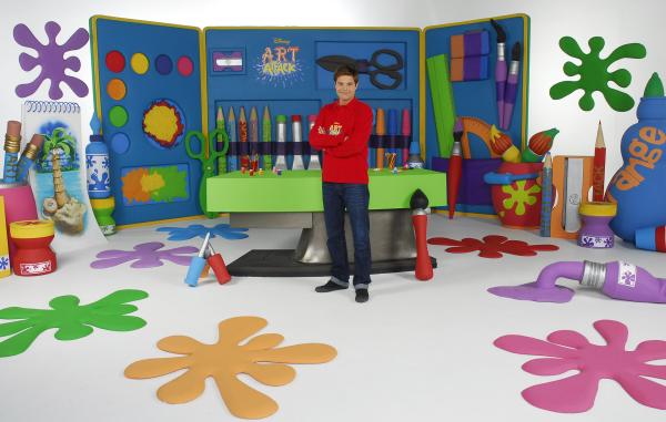 Bild 1 von 14: In jedem Menschen steckt ein Künstler! Wer sein Talent noch nicht entdeckt hat, kann sich von Nicolás Artajos kreativen Bastelideen inspirieren lassen. Ab 7. März haucht der Moderator in den neuesten Folgen von \