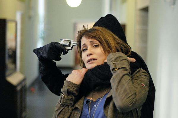 Bild 1 von 19: Maren (Anja Kling) gerät in Gefahr ...