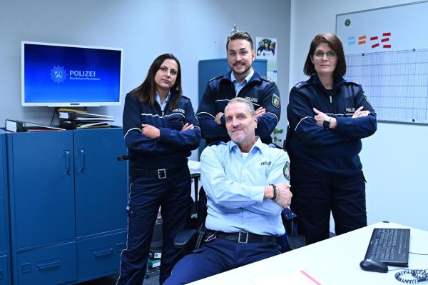 Bild 1 von 12: (v.l.n.r.) Clara Ortega; Martin Fuchs; Jonas Schmidt; Ilka Fischer