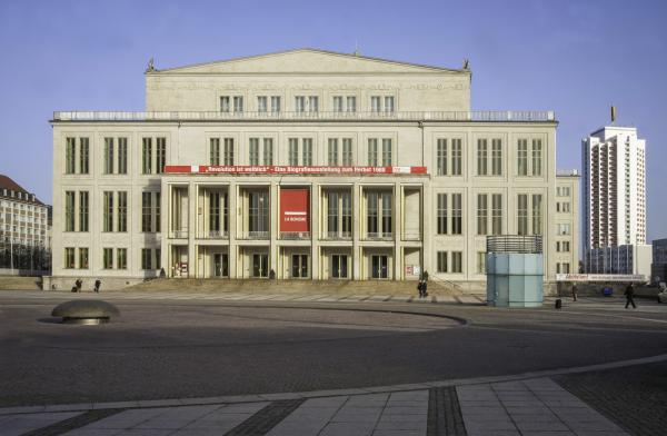 Bild 1 von 1: Oper Leipzig am Augustusplatz.