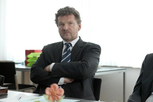 Bild 1 von 15: Im Bild: Gabriel Barylli (Dr. Martin).