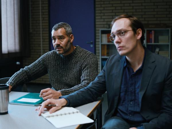 Bild 1 von 12: Im Bild: Michael Klammer (Thomas Liebenwerda), Rafael Stachowiak (Milosz Dudek).