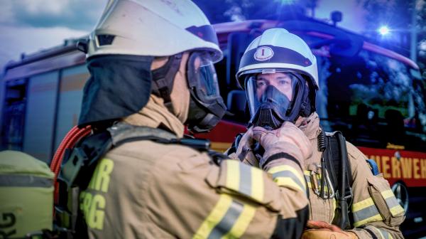 Bild 1 von 1: Überprüfung des Atemschutzes.