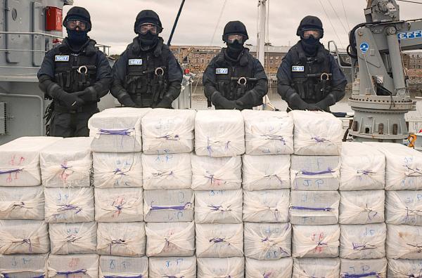 Bild 1 von 3: Beschlagnahmung von Kokain ? eine der am häufigsten geschmuggelten Drogen in den Niederlanden