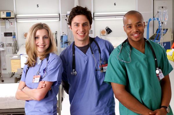 Bild 1 von 4: Im Bild (v.li.): Sarah Chalke (Elliot Reid), Zach Braff (John 'J.D.' Dorian), Donald Faison (Chris Turk).