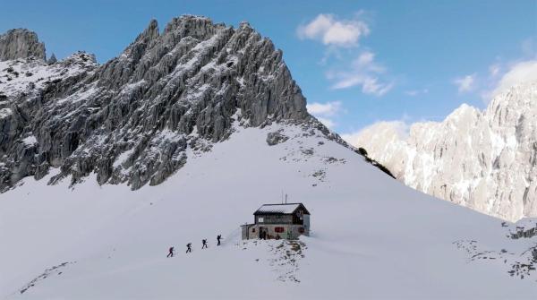 Bild 1 von 15: Im Bild: Aufstieg zur Fritz Pflaum Hütte.