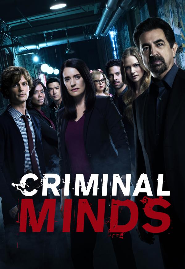 Bild 1 von 5: (13. Staffel) - Ein starkes Team, das jeden Serientäter zur Strecke bringt: Dr. Spencer Reid (Matthew Gray Gubler, l.), David Rossi (Joe Mantegna, r.), Jennifer 'JJ' Jareau (AJ Cook, 2.v.r.), Penelope Garcia (Kirsten Vangsness, 4.v.r.), Dr. Tara Lewis (Aisha Tyler, 2.v.l.), Luke Alvez (Adam Rodriguez, 3.v.r.), Emily Prentiss (Paget Brewster, 4.v.r.) und Matt Simmons (Daniel Henney, 3.v.r.)