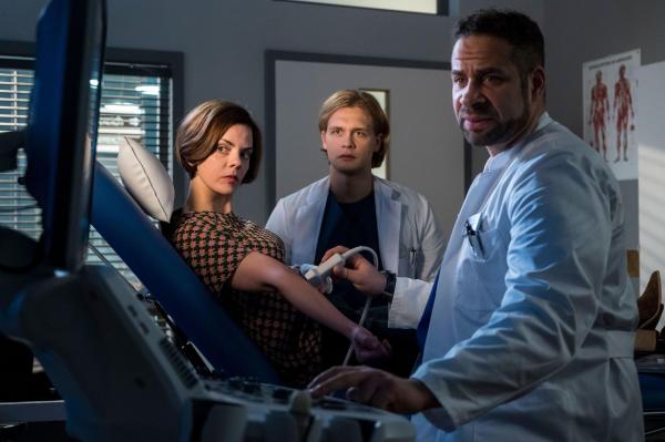 Bild 1 von 7: (v.l.n.r.) Ramona Zergiebel (Camilla Renschke); Mikko Rantala (Luan Gummich); Matteo Moreau (Mike Adler)