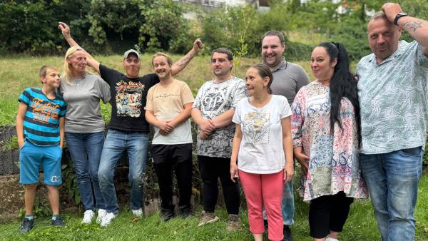 Bild 1 von 6: Die Mannheimer um Elvis (3.v.li.) besuchen die Trierer