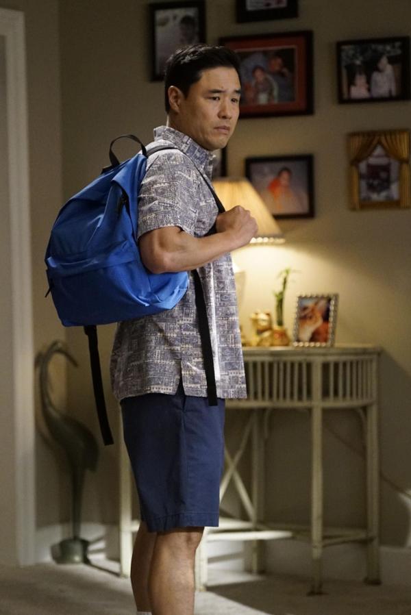 Bild 1 von 11: Louis Huang (Randall Park)