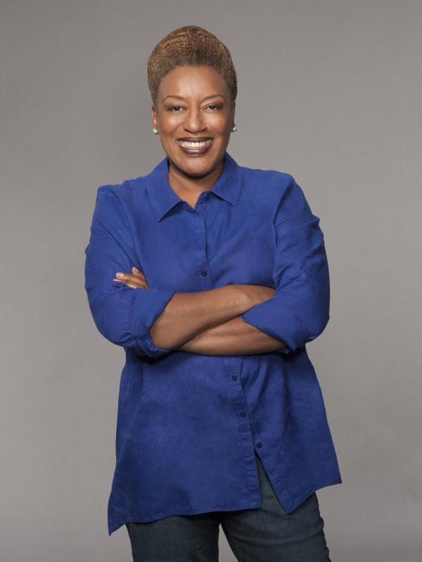 Bild 1 von 22: (1. Staffel) - Als Gerichtsmedizinerin steht Dr. Loretta Wade (CCH Pounder) dem Team immer mit Rat und Tat zur Seite ...