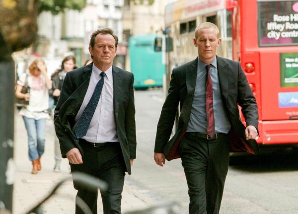 Bild 1 von 1: Im Bild (v.li.): Kevin Whately (Robert Lewis), Laurence Fox (James Hathaway).