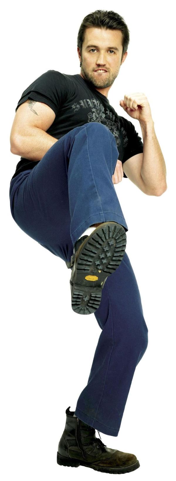 Bild 1 von 23: (4. Staffel) - Ist stets darum bemüht, männlich zu wirken: Mac (Rob McElhenney)