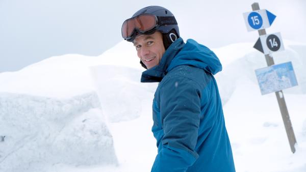 Bild 1 von 15: Mark Weber (Marco Girnth) entscheidet sich für die schwarze Piste.