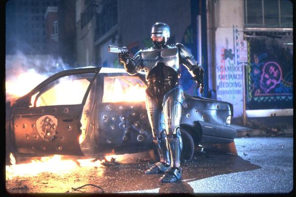 Bild 1 von 3: Robocop (Peter Weller)