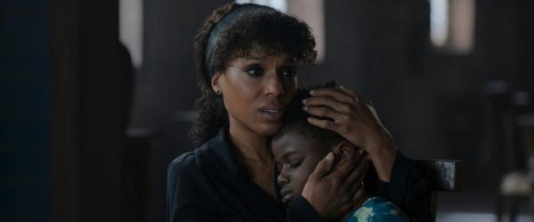 Bild 1 von 5: Kerry Washington as Syrah and Jahleel Kamera as Ky in Shadow Force. Photo Credit: Courtesy of Lionsgate