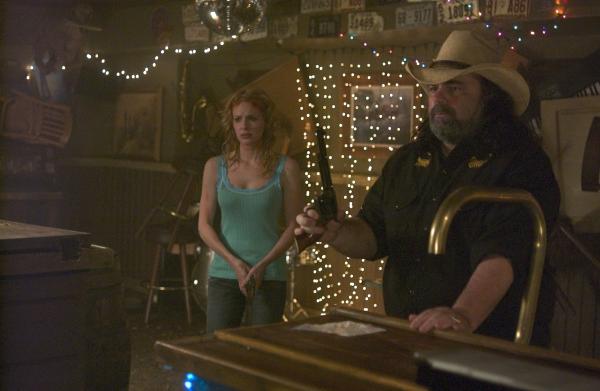 Bild 1 von 8: Honey Pie (Jenny Wade, l.); Boss Man (Duane Whitaker, r.)