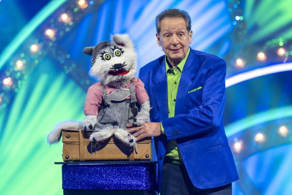 Bild 1 von 5: Ein bewährter Publikumsliebling rockt 2023 die Stadthalle in Memmingen: Bauchredner Perry Paul.