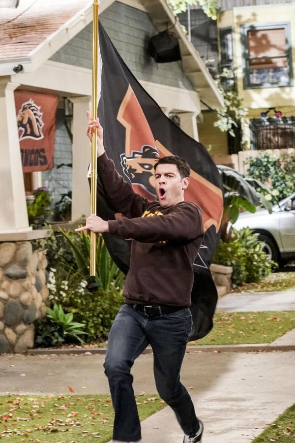 Bild 1 von 18: Dave Johnson (Max Greenfield)