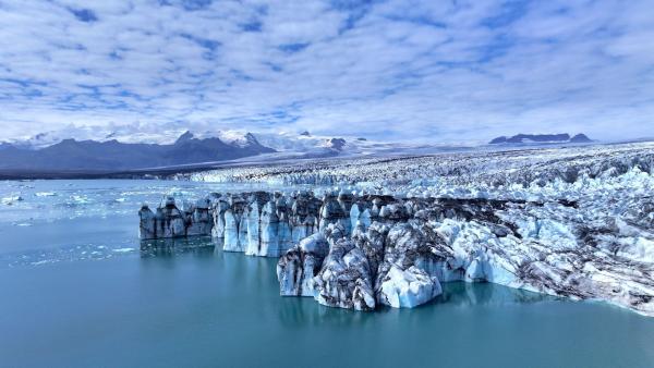 Bild 1 von 4: Der Vatnajökull ist Europas größter Gletscher - doch er schrumpft immer schneller.