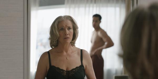 Bild 1 von 9: Plötzlich kommen Nancy (Emma Thompson) deutliche Zweifel an ihrem ungewöhnlichen Unterfangen.