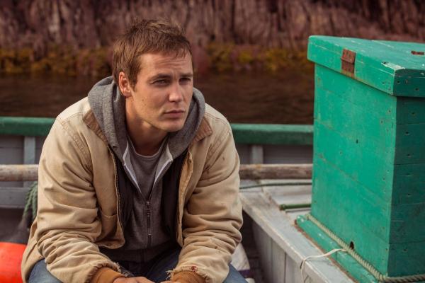 Bild 1 von 4: Dr. Paul Lewis (Taylor Kitsch)