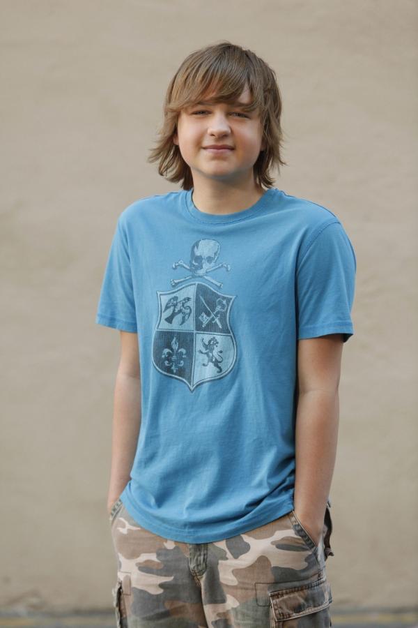 Bild 1 von 12: (7. Staffel) - Hat es mit seinem Vater Alan und seinem Onkel Charlie nicht immer leicht: Jake (August T. Jones) ...