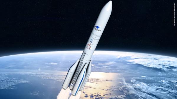 Bild 1 von 3: Weniger als sieben Jahre nach den ersten Entwürfen ist die Ariane 6 bereits in Produktion.