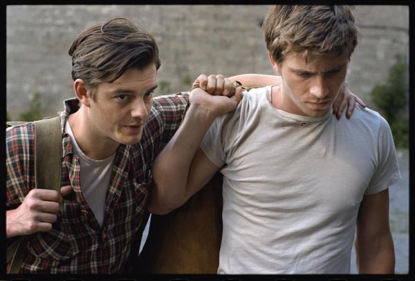 Bild 1 von 3: Sal Paradise (Sam Riley, l.); Dean Moriarty (Garrett Hedlund, r.)