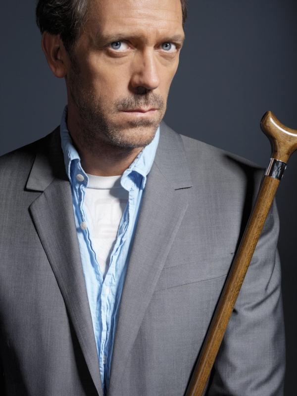 Bild 1 von 20: (2. Staffel) - Seine Art, mit Patienten umzugehen, ist unorthodox und mehr als gewöhnungsbedürftig: Dr. Gregory House (Hugh Laurie)