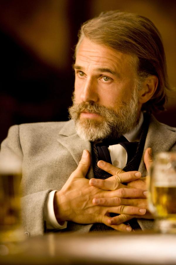 Bild 1 von 19: Der deutschstämmige Zahnarzt und jetzige Kopfgeldjäger Dr. King Schultz (Christoph Waltz) verfolgt gerade die Spur der mordenden Brittle-Brüder, als ihm klar wird, dass nur der Sklave Django ihn ans Ziel führen kann. Also heftet er sich an dessen Spuren ...